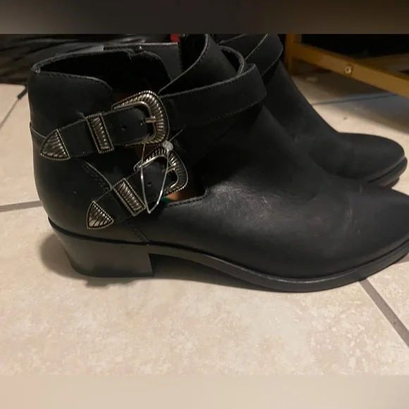Frye leather booties new size 8 - Picture 2 of 9